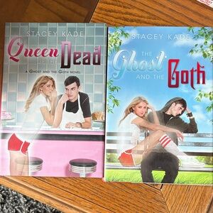 Queen of the Dead and The Ghost and the Goth Book Set